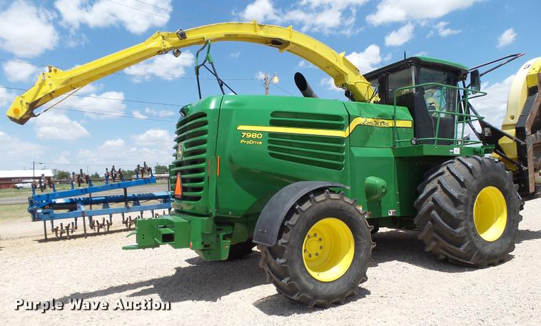 image for item L6649 2014 John Deere 7980 forage harvester