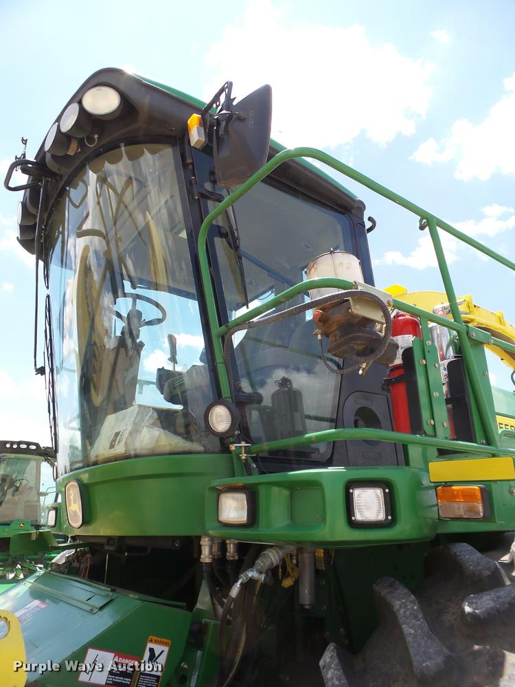 image for item L6649 2014 John Deere 7980 forage harvester