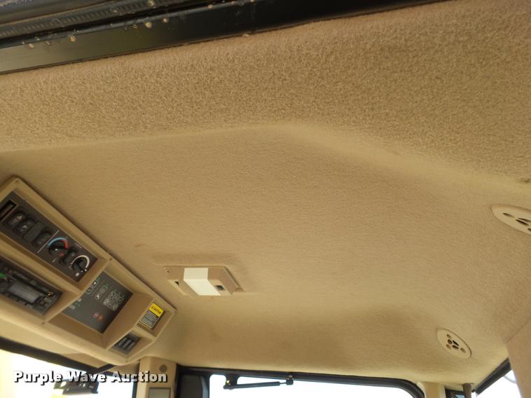 image for item L6649 2014 John Deere 7980 forage harvester