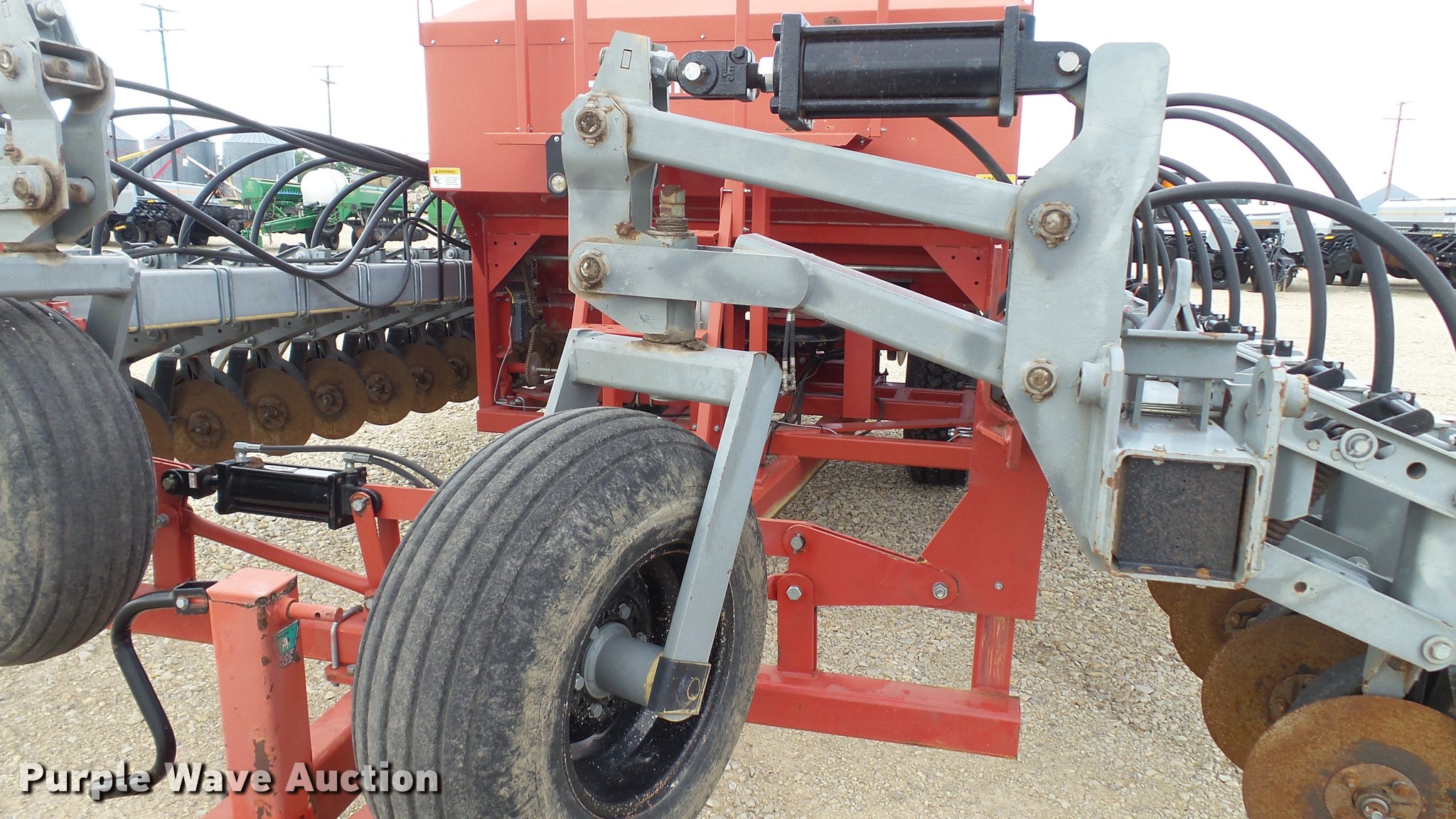 2008 Hiniker 4836 air seeder in Clay Center, KS Item DA1927 sold