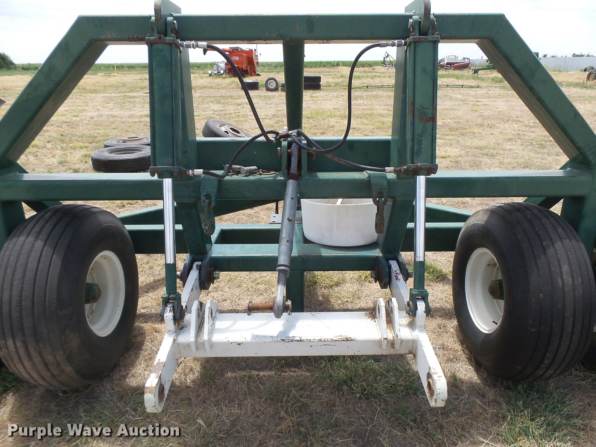 Hydraulic implement dolly in Sublette, KS Item DB2744 sold Purple Wave