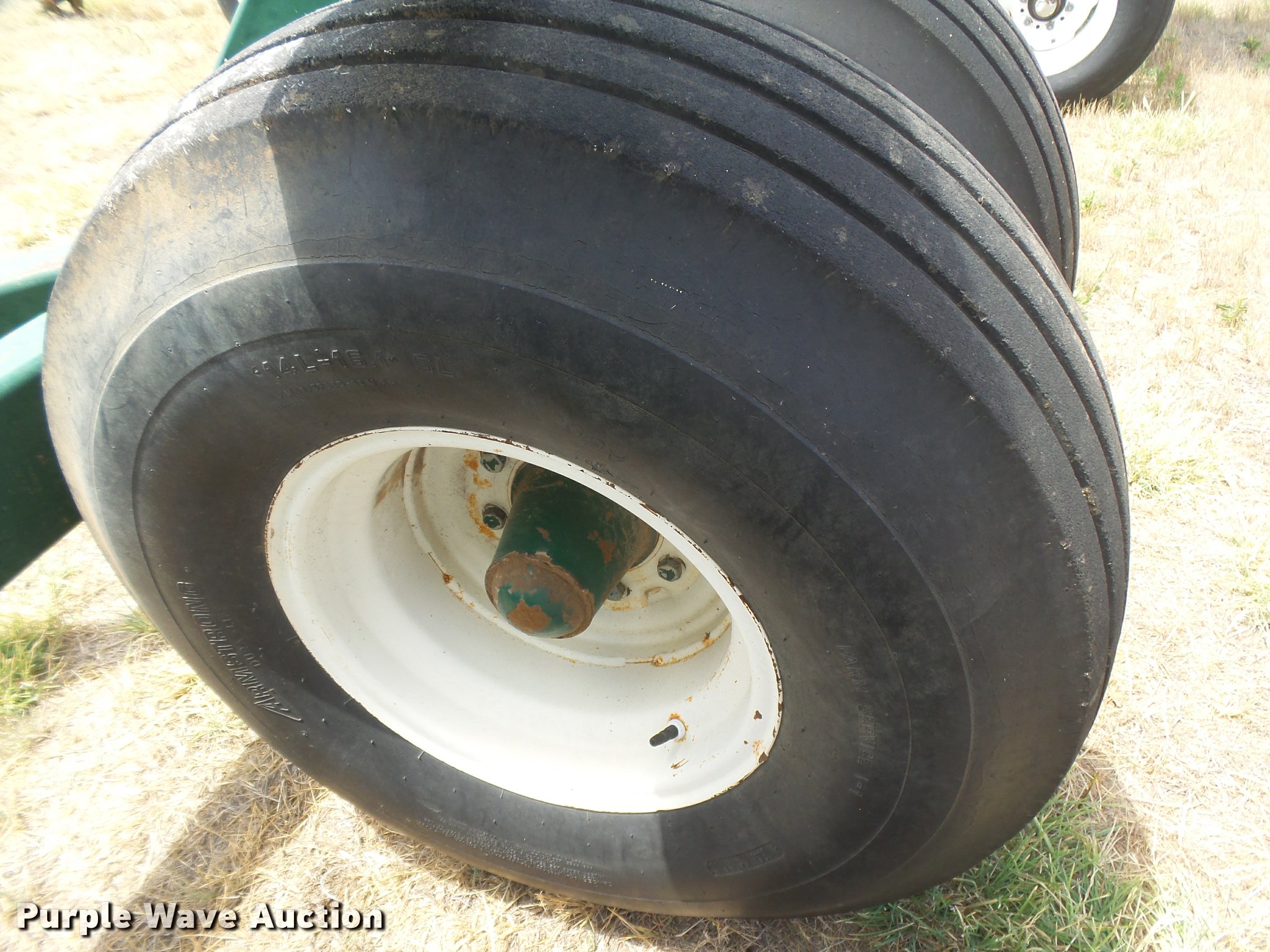 Hydraulic implement dolly in Sublette, KS Item DB2744 sold Purple Wave