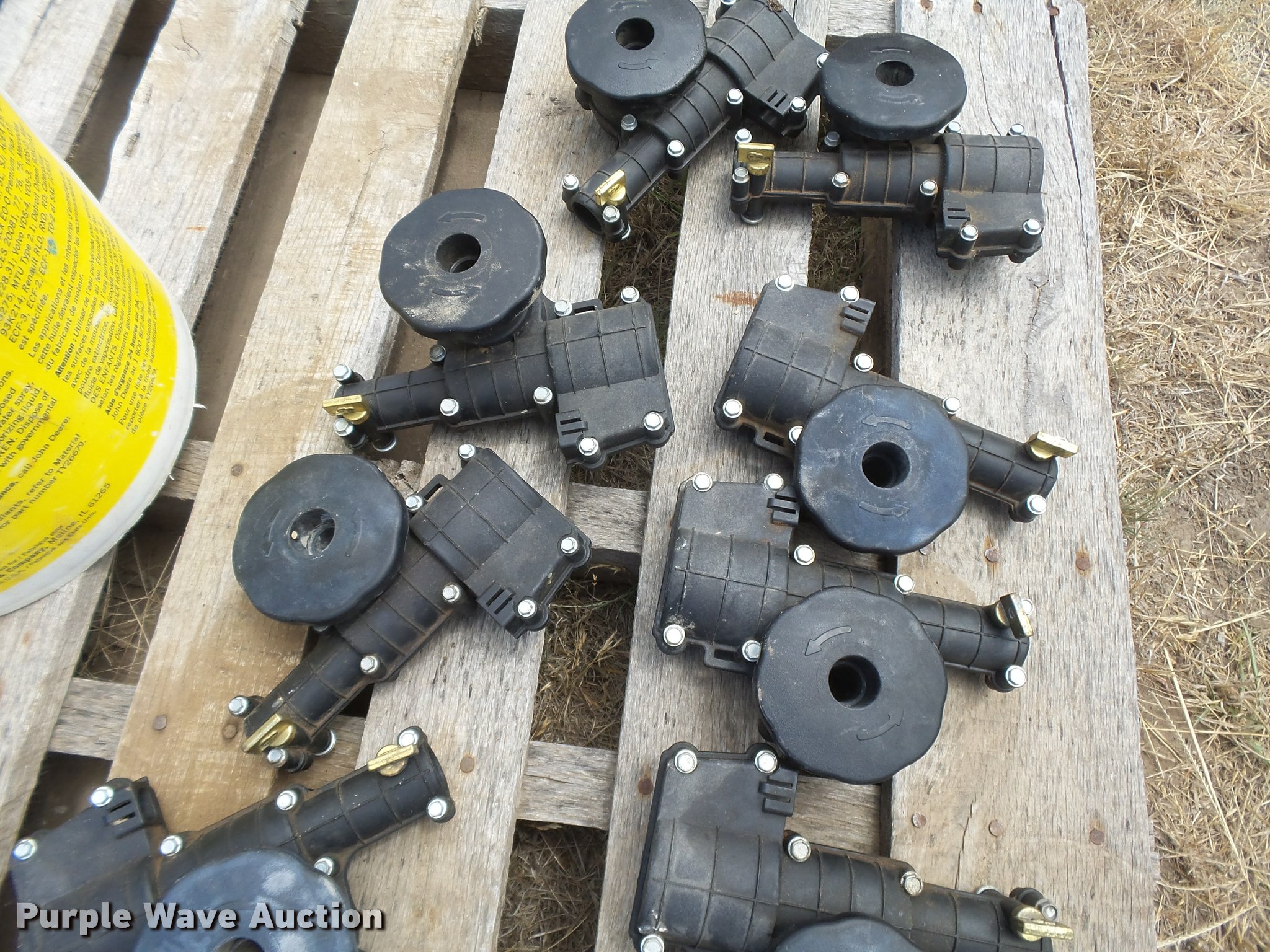 (12) John Deere electric planter clutches in Sublette, KS Item DE9141