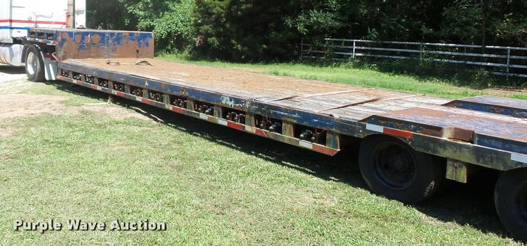 image for item CA9055 1993 Landoll drop deck trailer