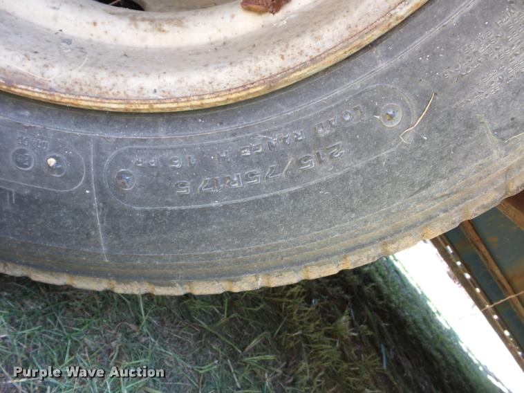 image for item CA9055 1993 Landoll drop deck trailer