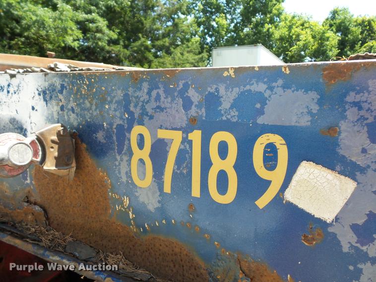 image for item CA9055 1993 Landoll drop deck trailer