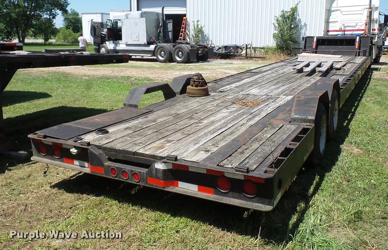 image for item CA9056 1989 drop deck trailer
