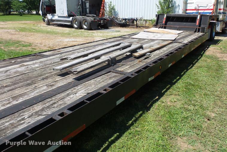 image for item CA9056 1989 drop deck trailer