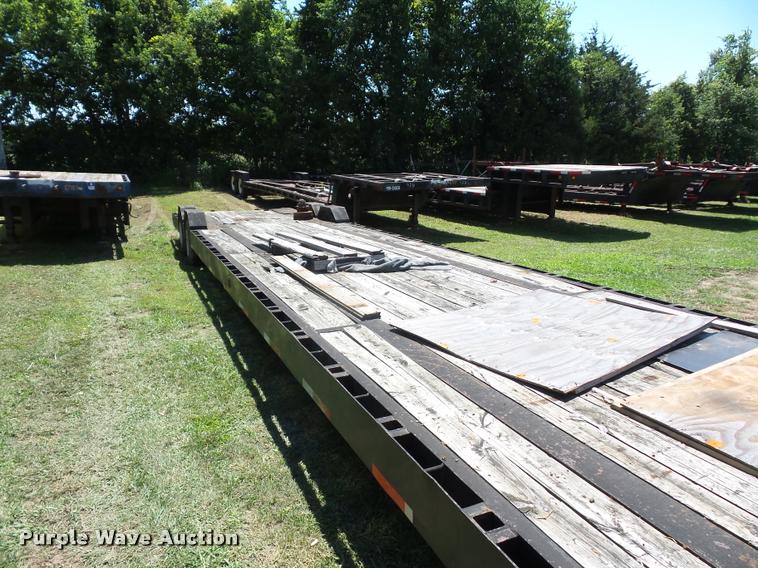 image for item CA9056 1989 drop deck trailer