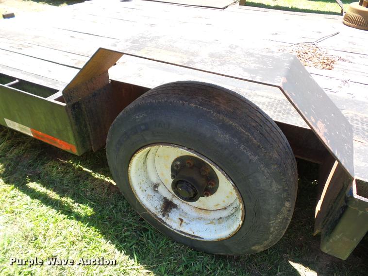image for item CA9056 1989 drop deck trailer