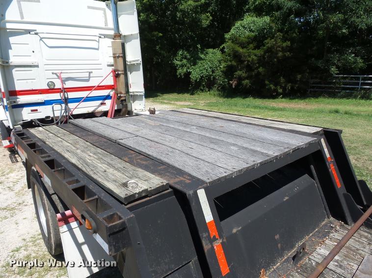 image for item CA9056 1989 drop deck trailer