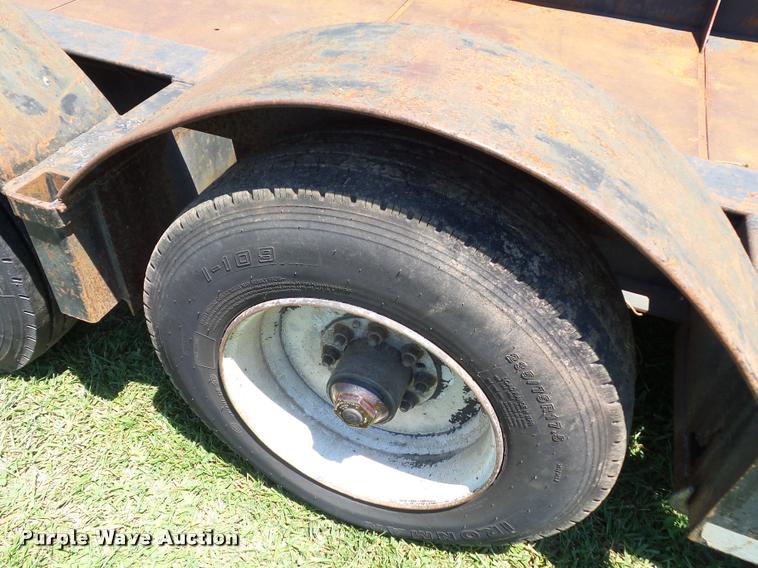 image for item CA9059 1992 drop deck trailer