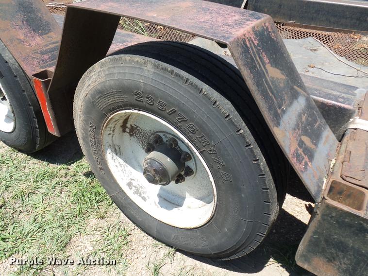 image for item CA9060 1992 shop built drop deck trailer