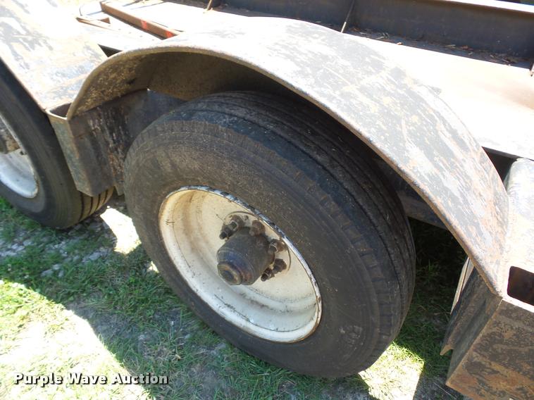 image for item CA9061 1994 drop deck trailer