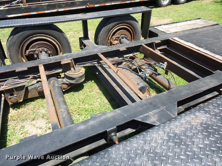 image for item CA9063 1989 drop deck trailer