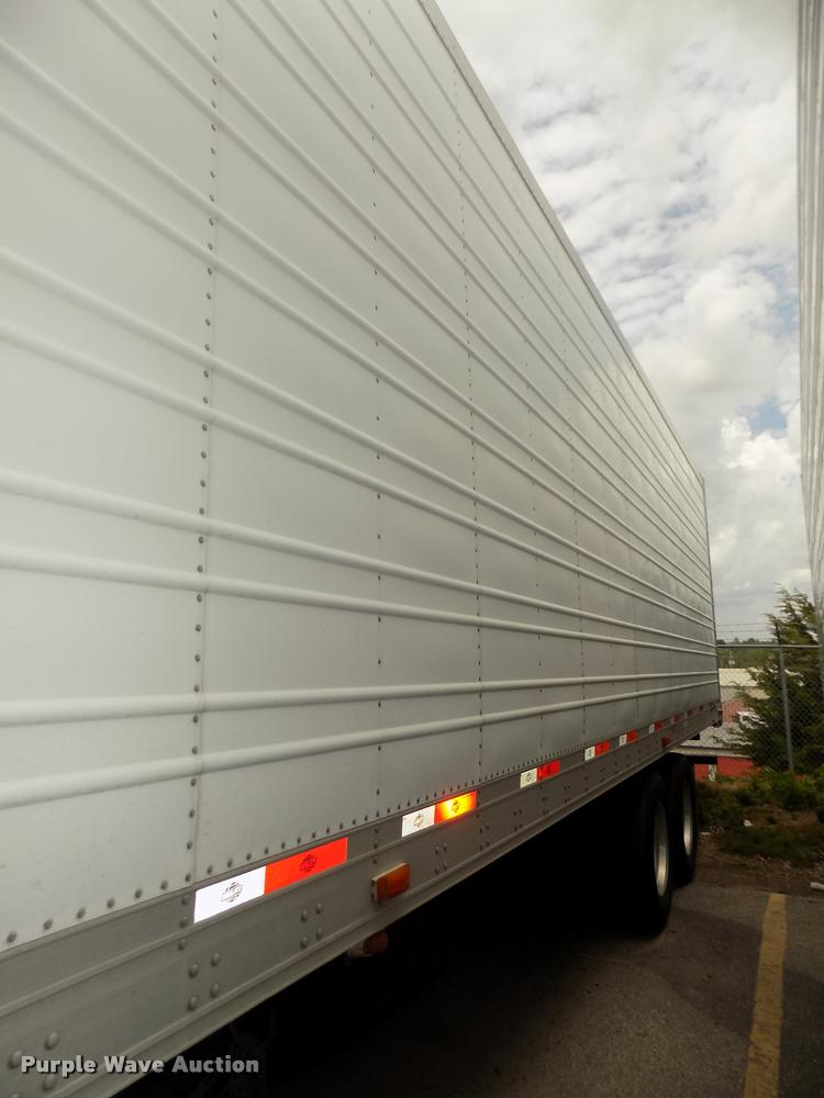 image for item DA3037 2009 Utility 3000R refrigerated van trailer