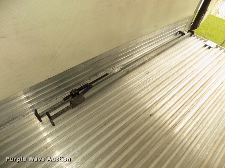 image for item DA3037 2009 Utility 3000R refrigerated van trailer