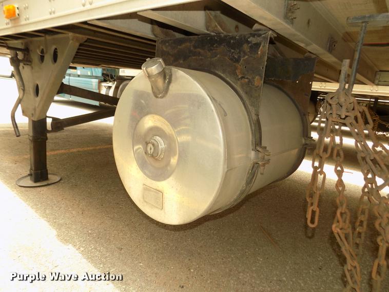 image for item DA3037 2009 Utility 3000R refrigerated van trailer