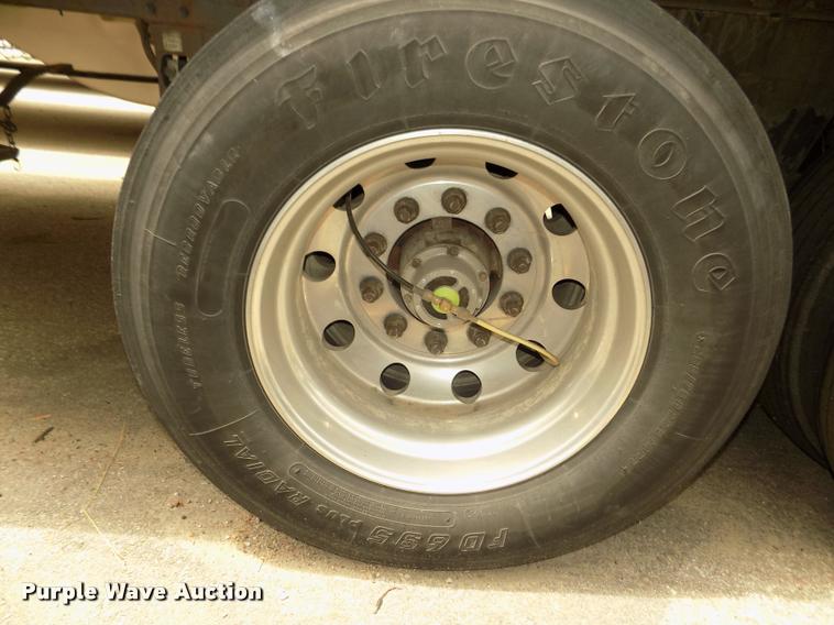 image for item DA3037 2009 Utility 3000R refrigerated van trailer