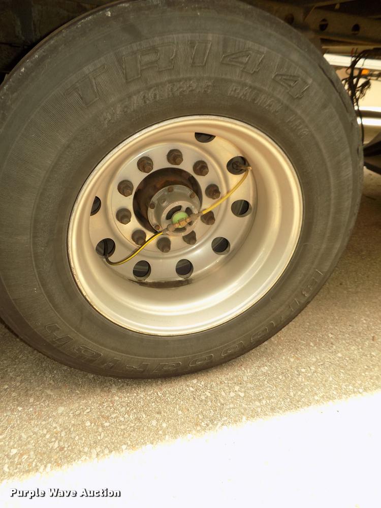 image for item DA3037 2009 Utility 3000R refrigerated van trailer