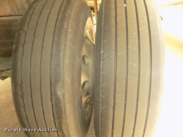 image for item DA3037 2009 Utility 3000R refrigerated van trailer