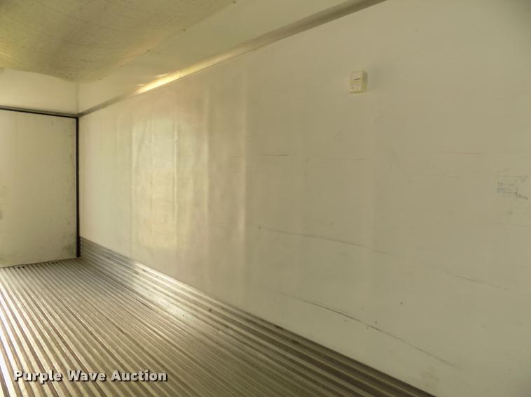 image for item DA3038 2014 Utility 3000R refrigerated van trailer