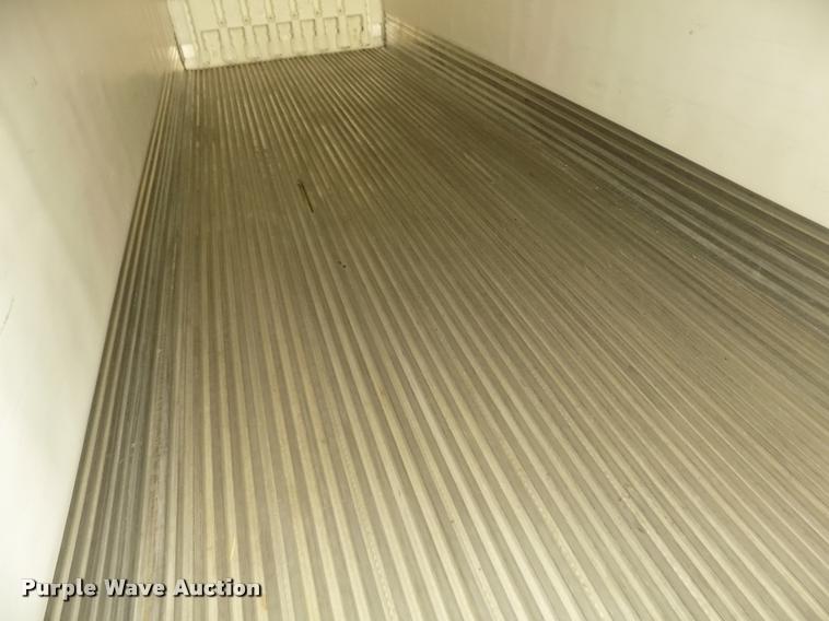 image for item DA3038 2014 Utility 3000R refrigerated van trailer