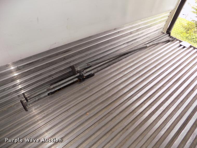 image for item DA3038 2014 Utility 3000R refrigerated van trailer