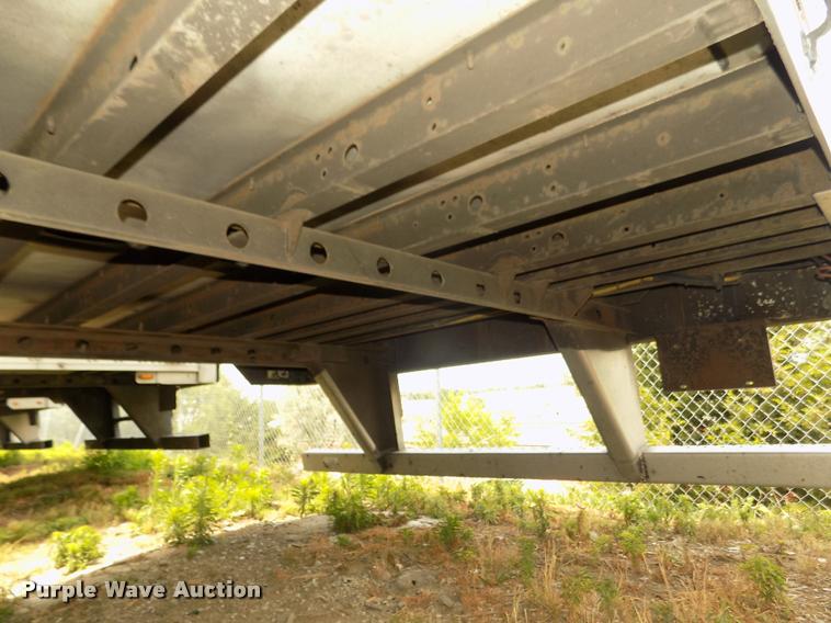 image for item DA3038 2014 Utility 3000R refrigerated van trailer