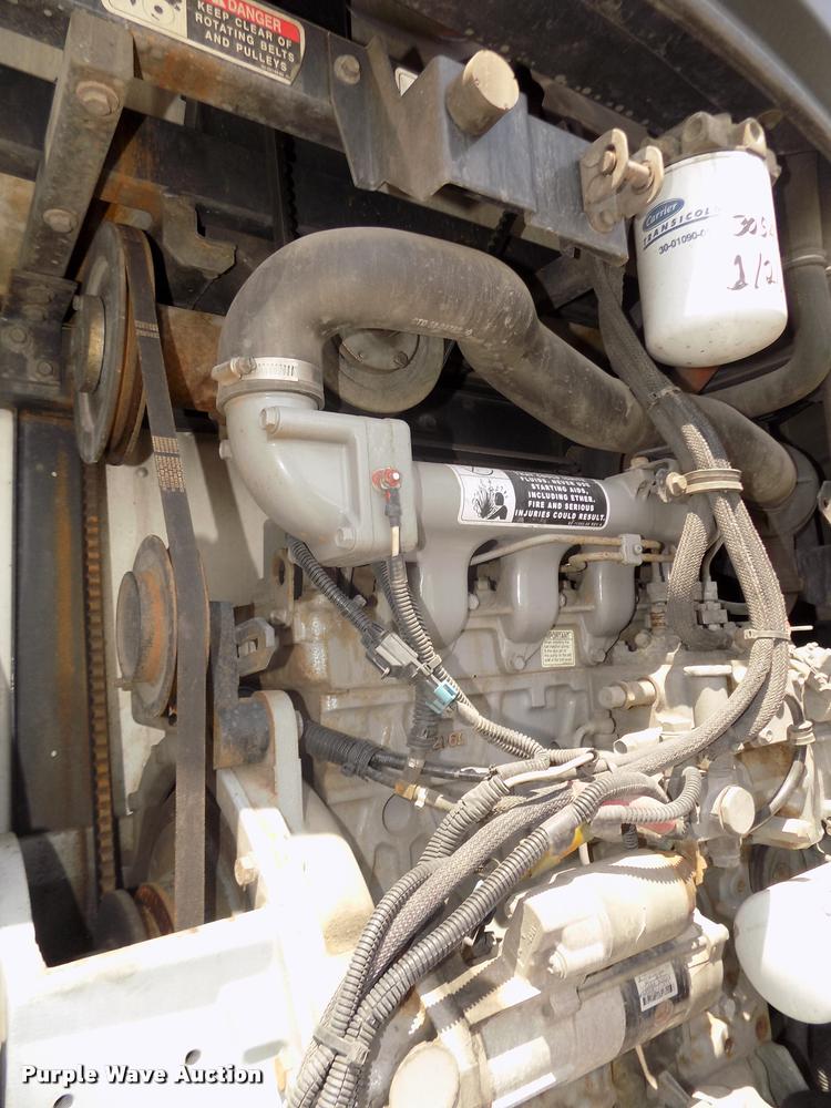 image for item DA3039 2009 Utility 3000R refrigerated van trailer