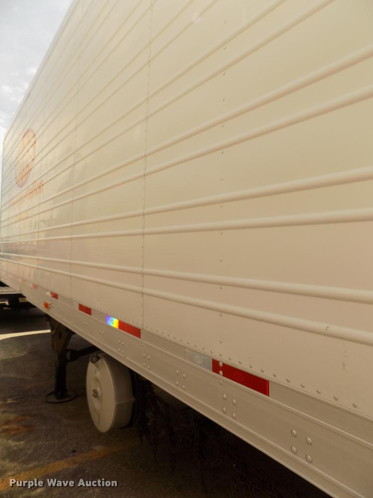 image for item DA3039 2009 Utility 3000R refrigerated van trailer