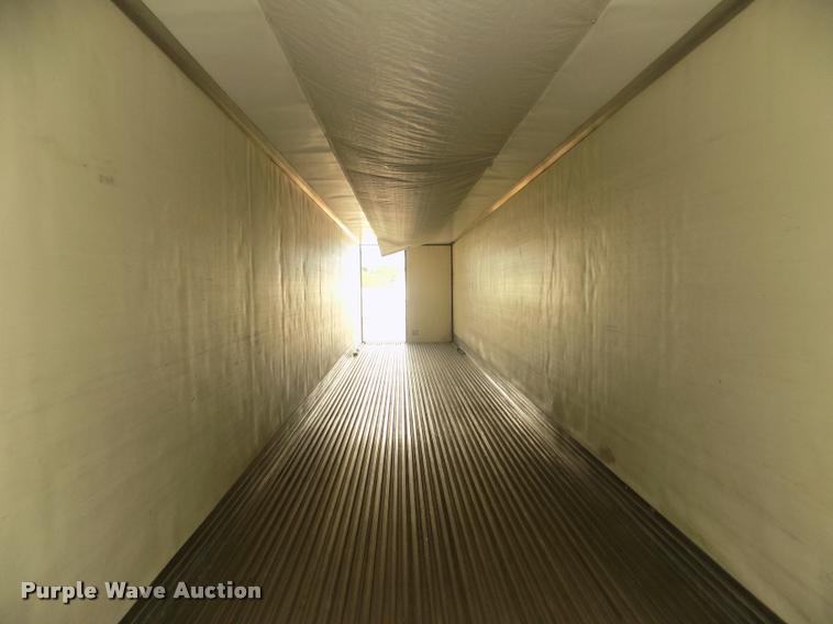 image for item DA3039 2009 Utility 3000R refrigerated van trailer