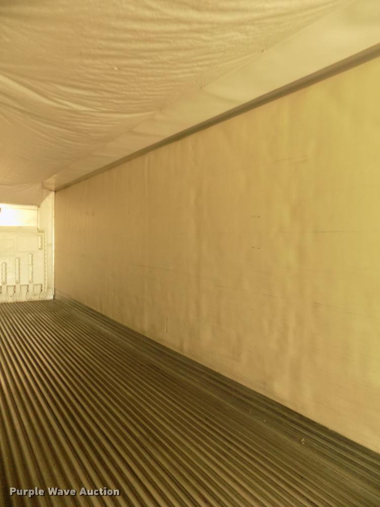 image for item DA3039 2009 Utility 3000R refrigerated van trailer