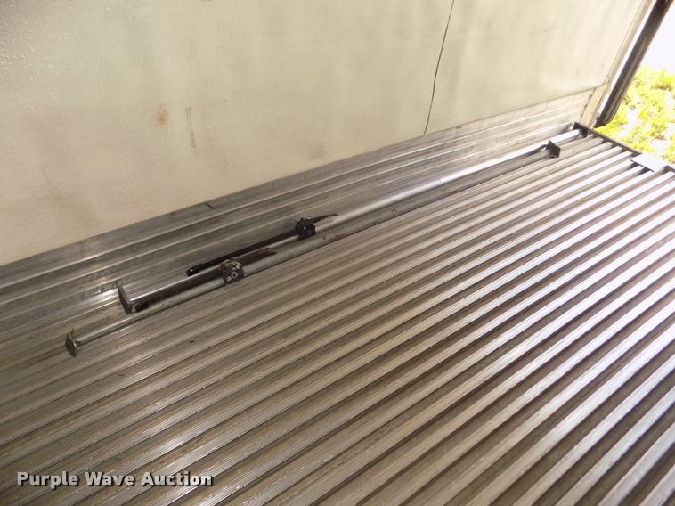 image for item DA3039 2009 Utility 3000R refrigerated van trailer