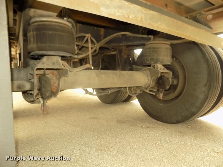 image for item DA3039 2009 Utility 3000R refrigerated van trailer