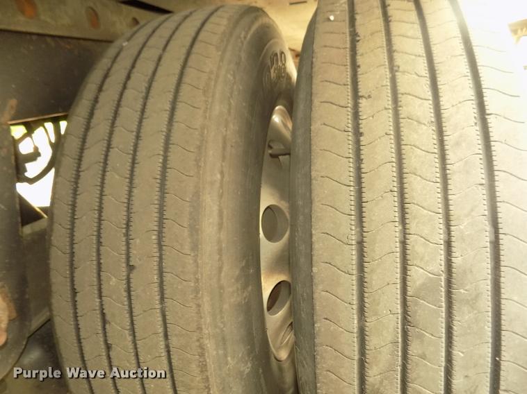 image for item DA3039 2009 Utility 3000R refrigerated van trailer