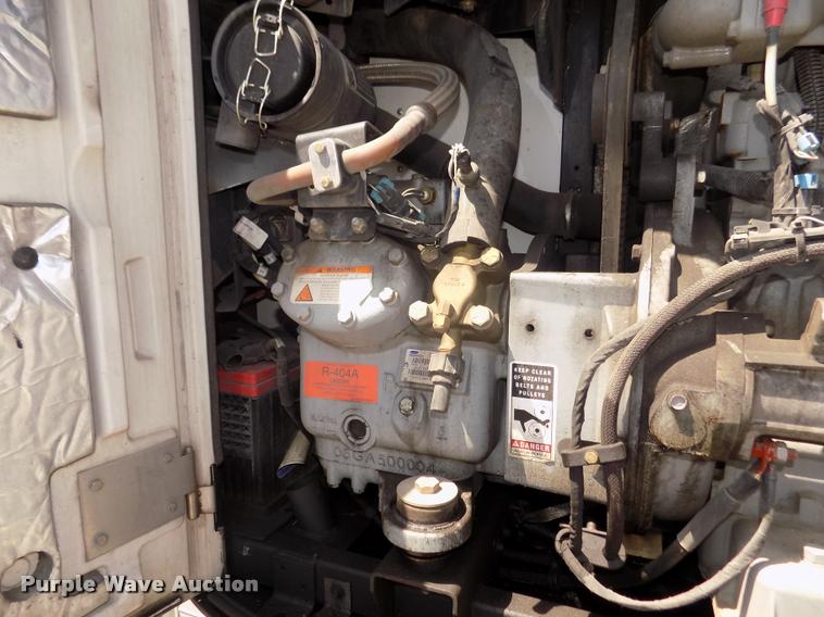 image for item DA3040 2014 Utility 3000R refrigerated van trailer