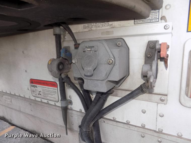 image for item DA3040 2014 Utility 3000R refrigerated van trailer