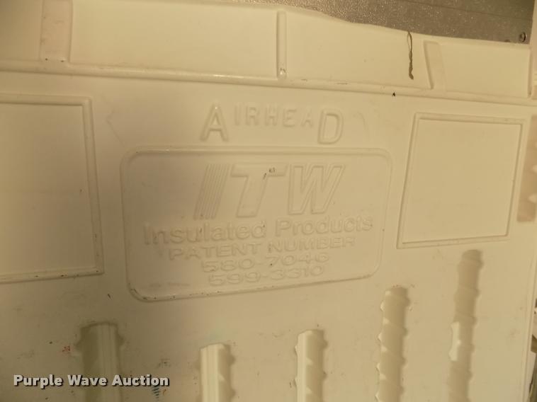 image for item DA3040 2014 Utility 3000R refrigerated van trailer