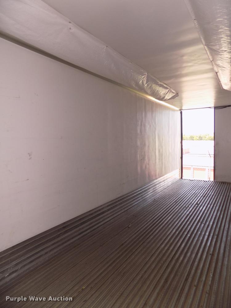 image for item DA3040 2014 Utility 3000R refrigerated van trailer