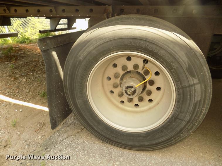 image for item DA3040 2014 Utility 3000R refrigerated van trailer