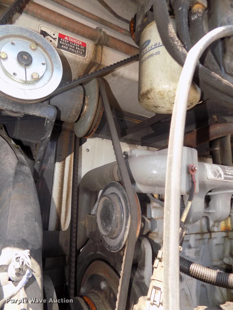 image for item DA3041 2014 Utility 3000R refrigerated van trailer