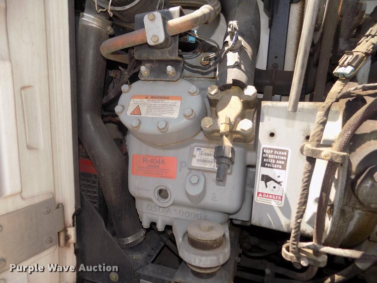 image for item DA3041 2014 Utility 3000R refrigerated van trailer