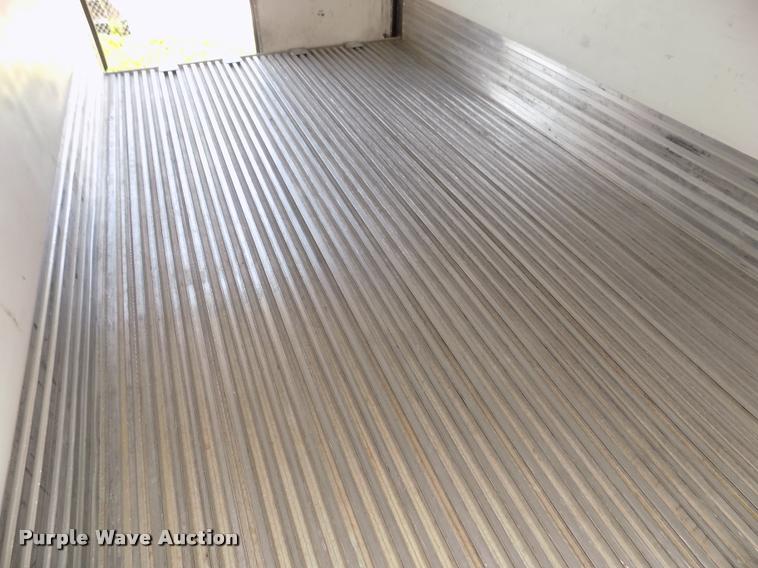 image for item DA3041 2014 Utility 3000R refrigerated van trailer