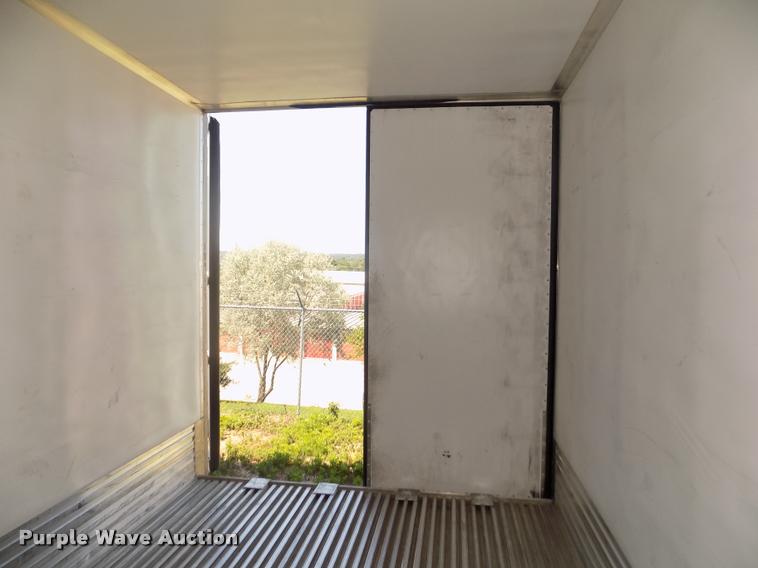 image for item DA3041 2014 Utility 3000R refrigerated van trailer
