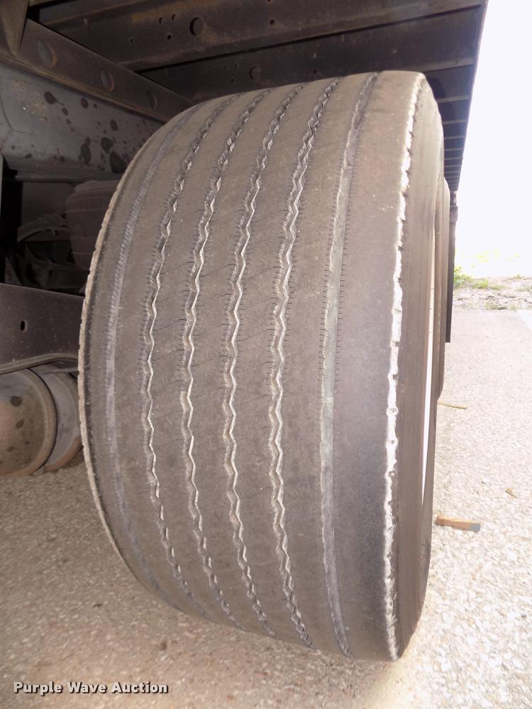 image for item DA3041 2014 Utility 3000R refrigerated van trailer