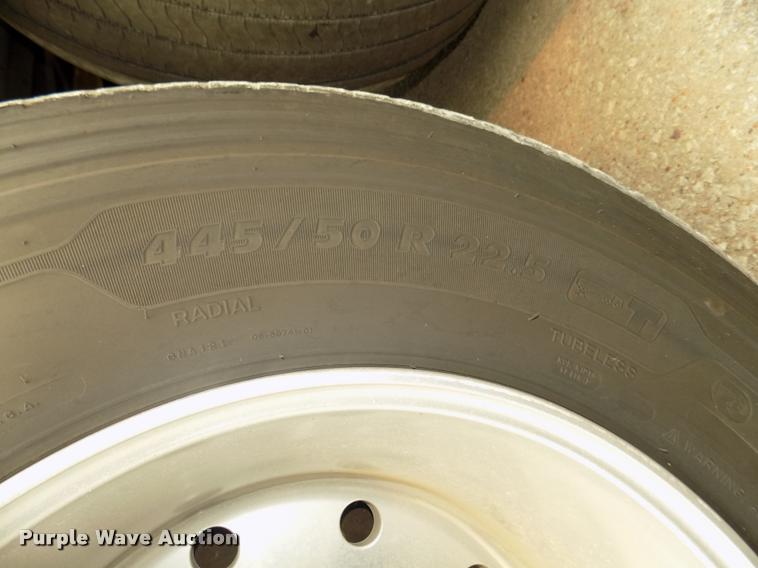 image for item DA3041 2014 Utility 3000R refrigerated van trailer