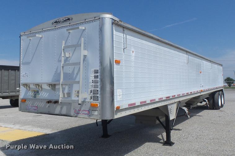 image for item DB1397 1998 Wilson double hopper grain trailer