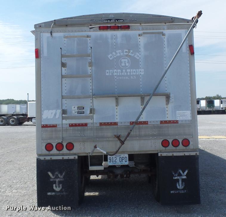 image for item DB1397 1998 Wilson double hopper grain trailer