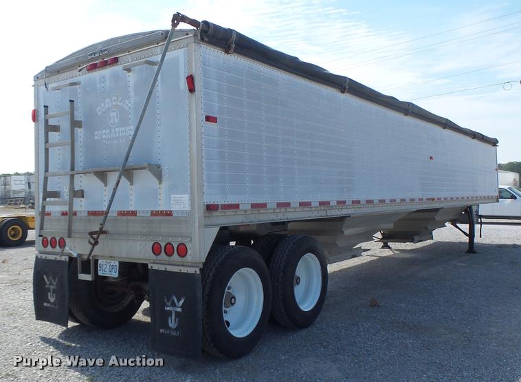 image for item DB1397 1998 Wilson double hopper grain trailer